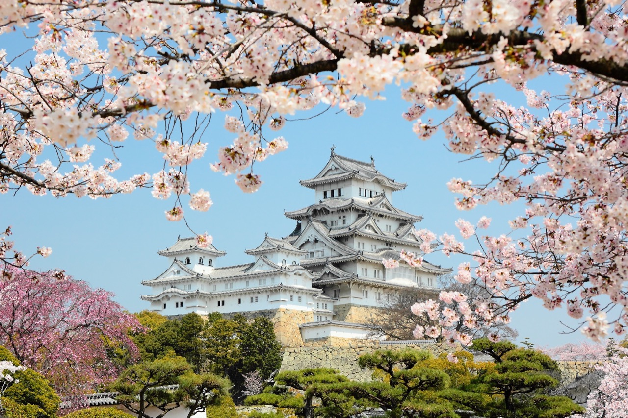 Zamek Himeji – arcydzieło architektury japońskiej i pomysłowości inżynierów.