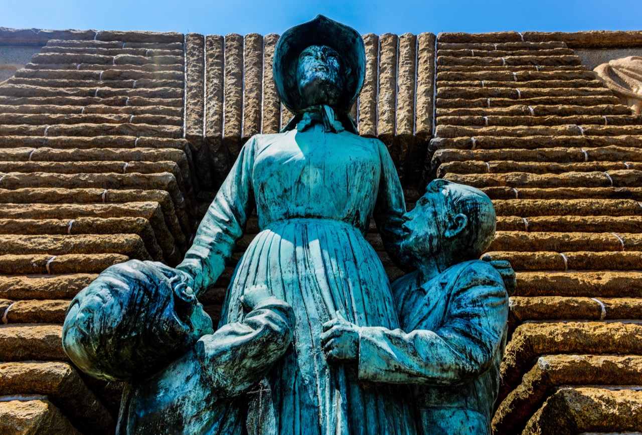 Pomnik burskiej kobiety – uczestniczki „treku” – wielkiej eksploracji terenów obecnej RPA.