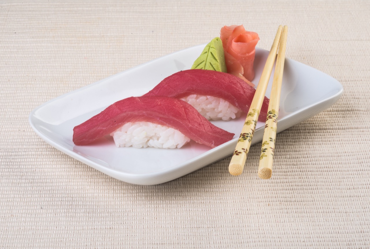 Smak japońskiego tuńczyka błękitnopłetwego podobno wynagradza jego cenę i to z nawiązką...